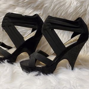 BAKER Black Suede Platform Stiletto Heels Size 8